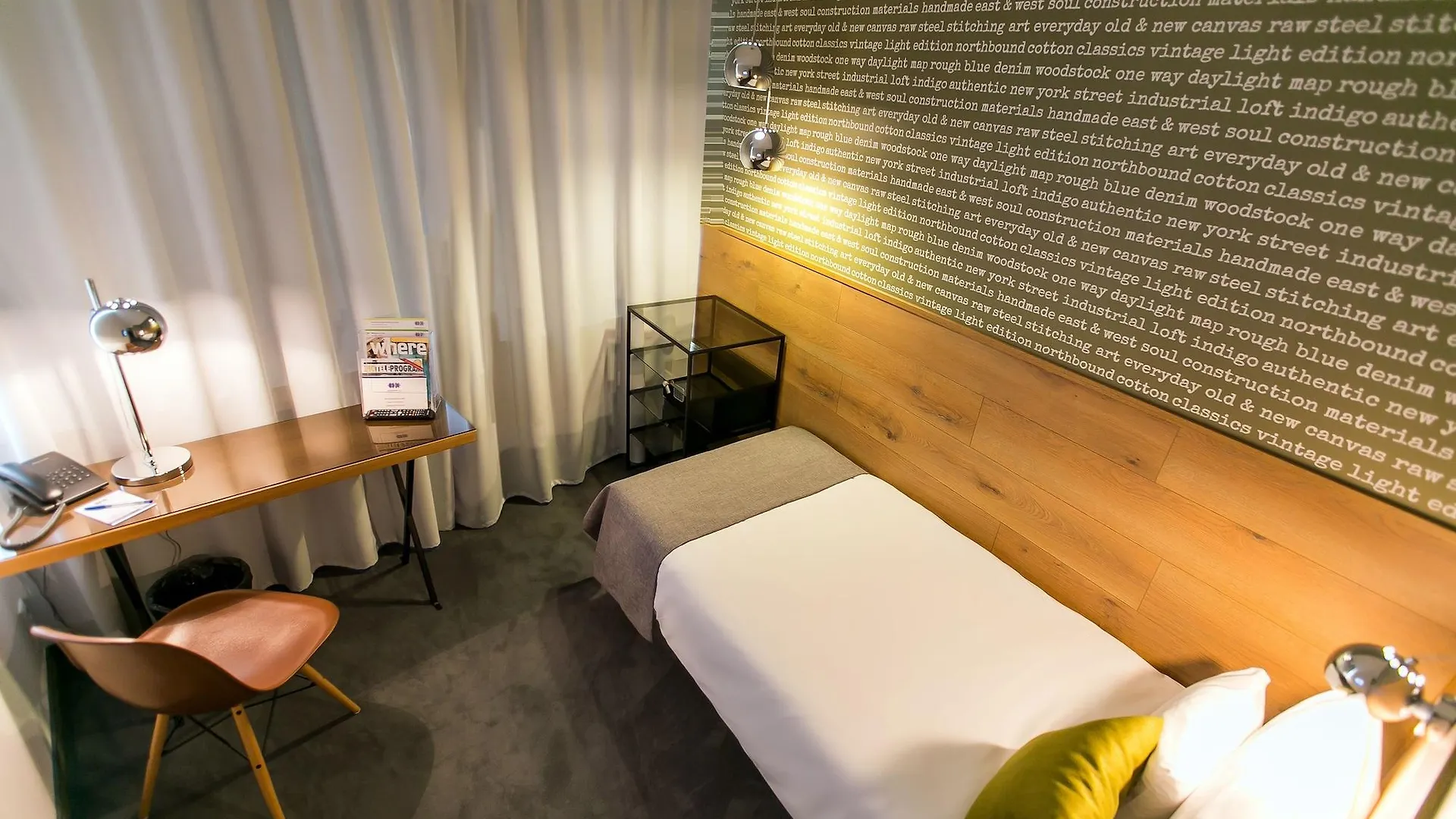 Roombach Hotel Budapest Center 3*,