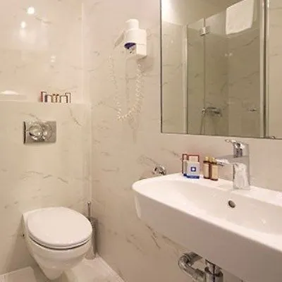 Roombach Hotel Budapest Center